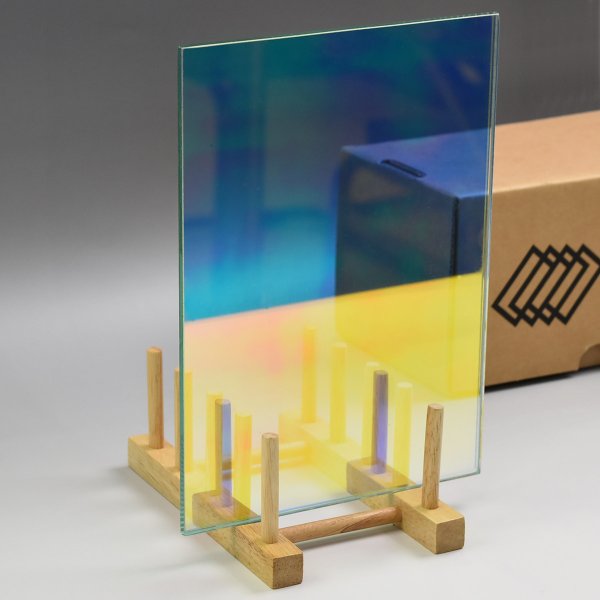 画像4: Braintec ダイクロイックデザインフィルム プリズム68(Funky) 1270mm幅×長さ1m単位切売   ※同梱不可※ #DDPR68(Funky)50C# (4)